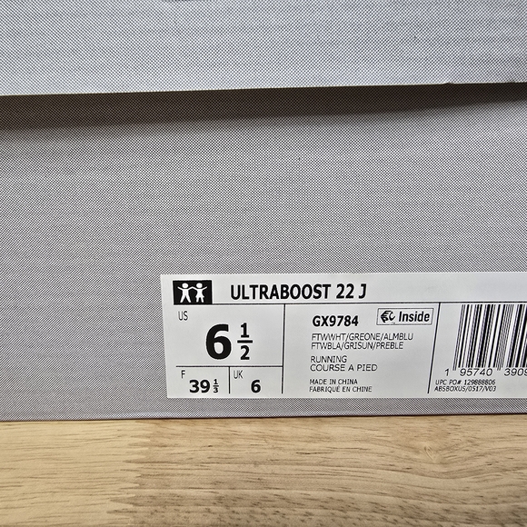 Adidas White and Pink Sneakers - Picture 3 of 12